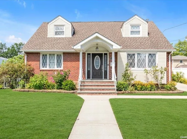 159 Kilburn Road S, Garden City, NY 11530