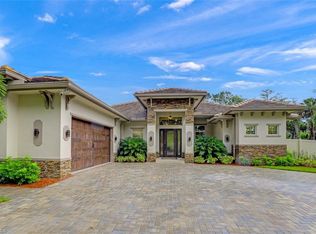 667 5th St NW, Naples, FL 34120