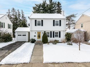 11 Bradford Rd, Cranston, RI 02910