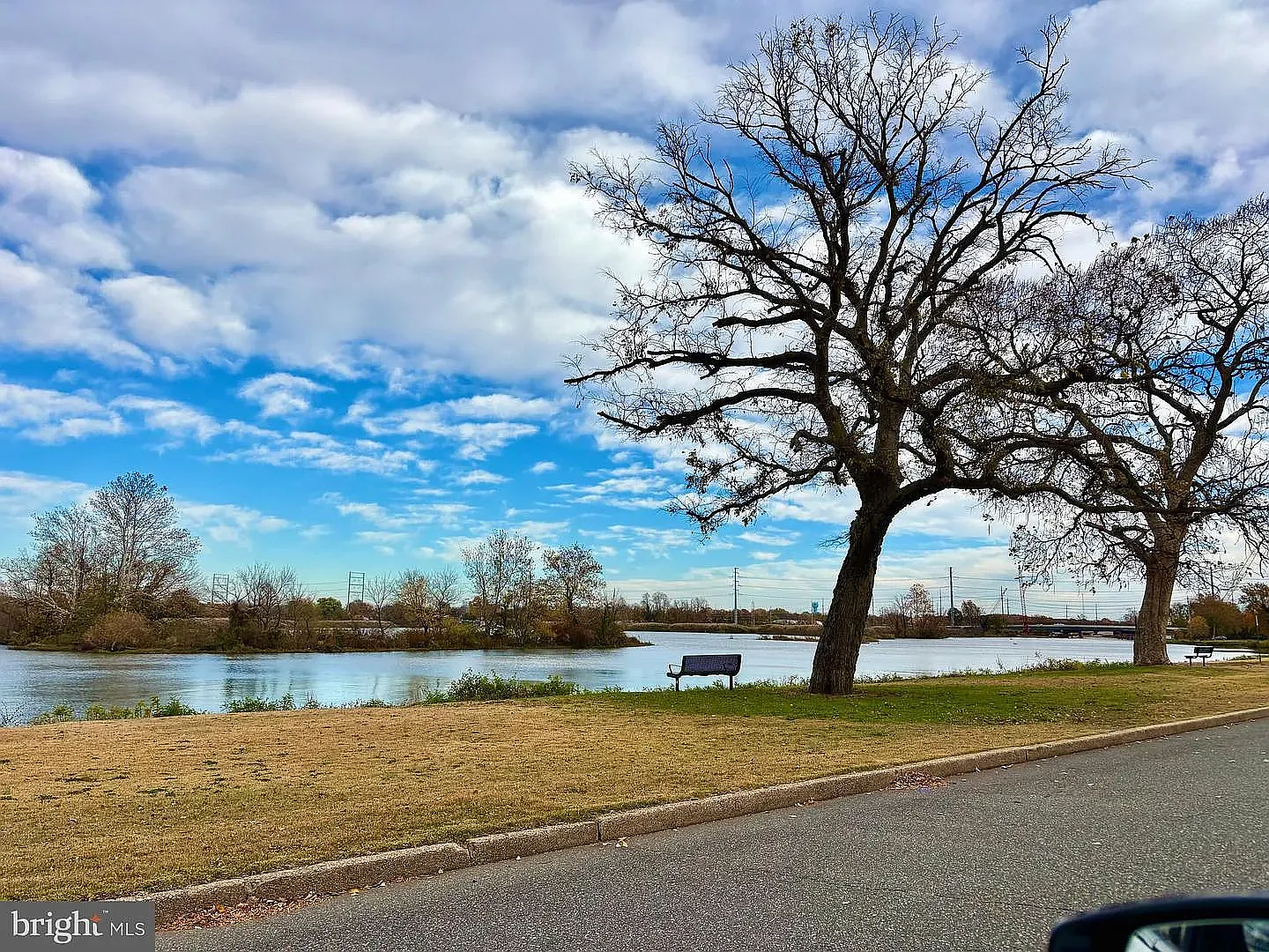 3 bed, 1800 sqft, $2,500 — Photo 2