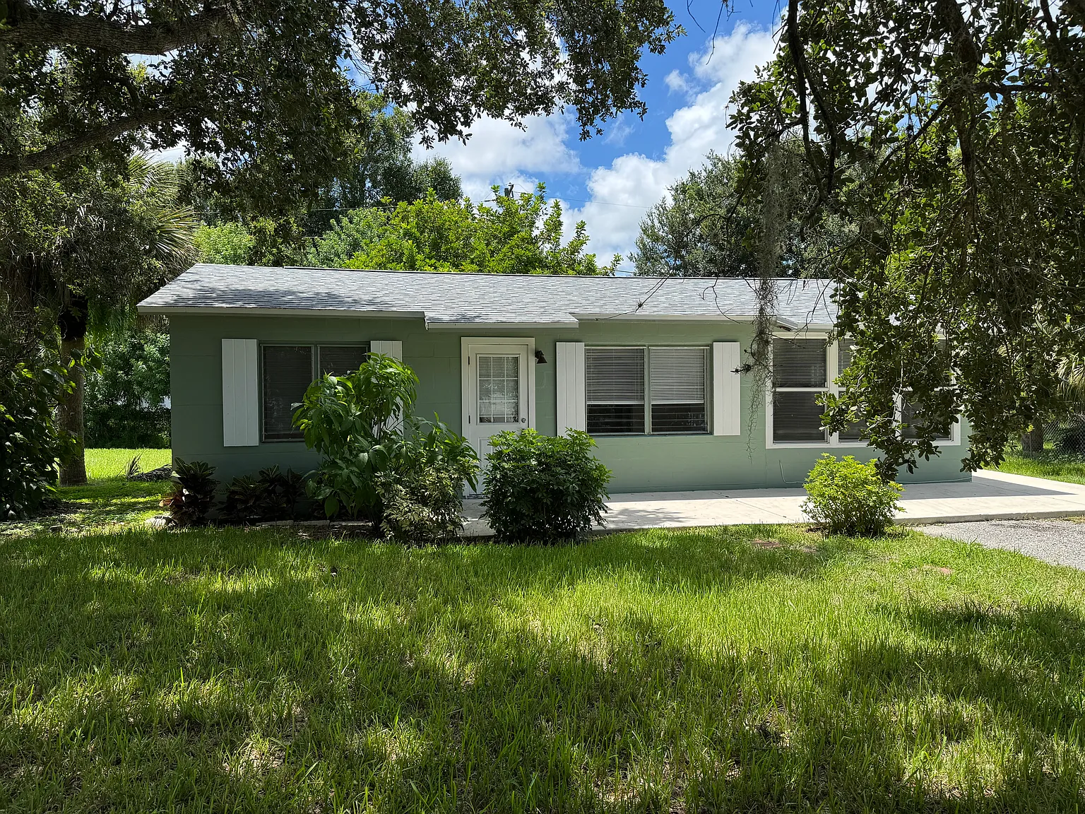 2 bed, 814 sqft, $1,800 — Photo 2
