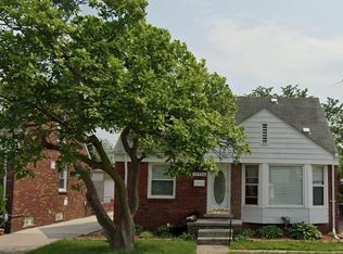 15554 Sprenger Ave, Eastpointe, MI 48021