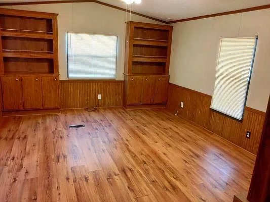 207 Patterson Rd — Photo 8