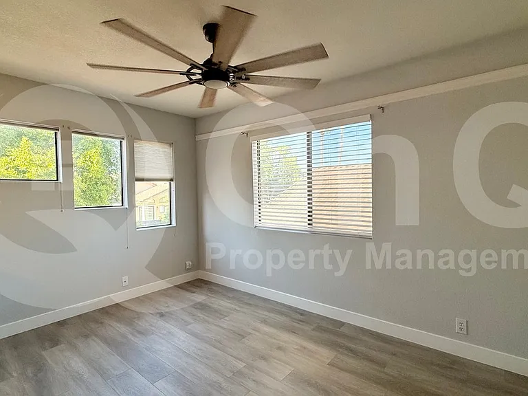 4028 W Blackhawk Dr — Photo 8