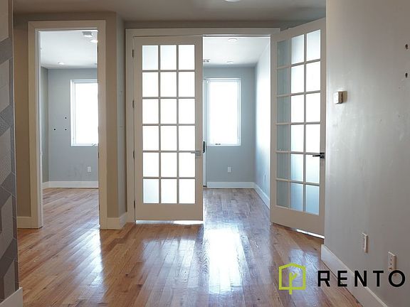 4th image of 679 Grand St #2U