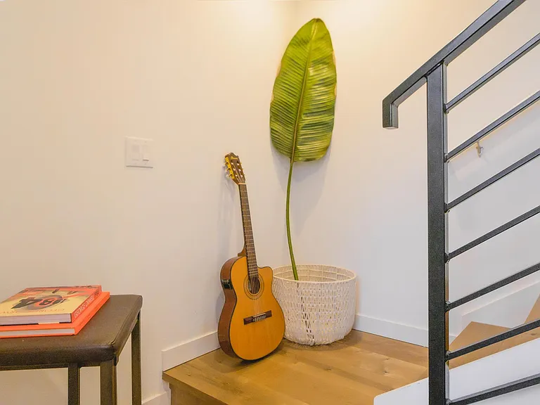 620 10th Ave E #620E — Photo 18