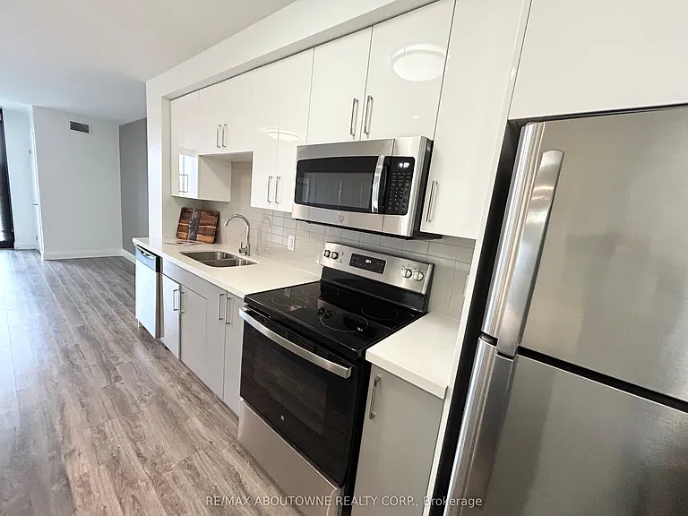 460 C Belmont Ave W #607 — Photo 7
