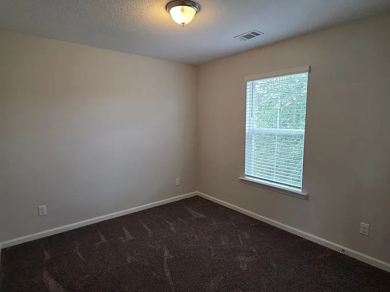 57 Oakmont Dr — Photo 24
