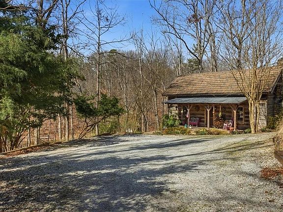 5th image of 3446 Crown Dr