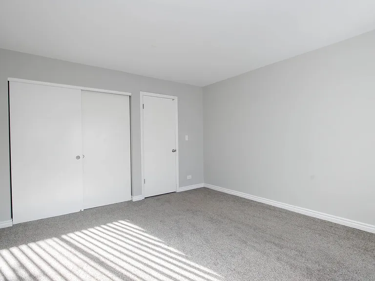 State Street Apartment — Photo 14