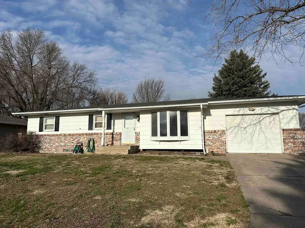 1333 Arapahoe Ave, Hastings, NE 68901