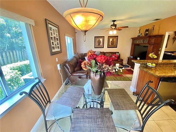 4th image of 9510 Bradshaw Ln #9510