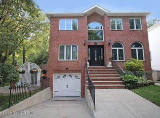 622 Main St, Staten Island, NY 10307