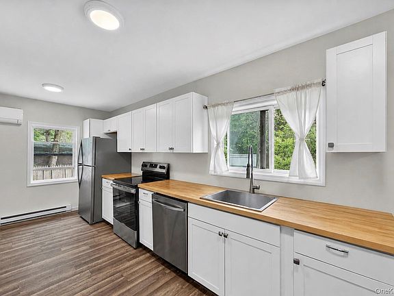 5th image of 24 Avenue L