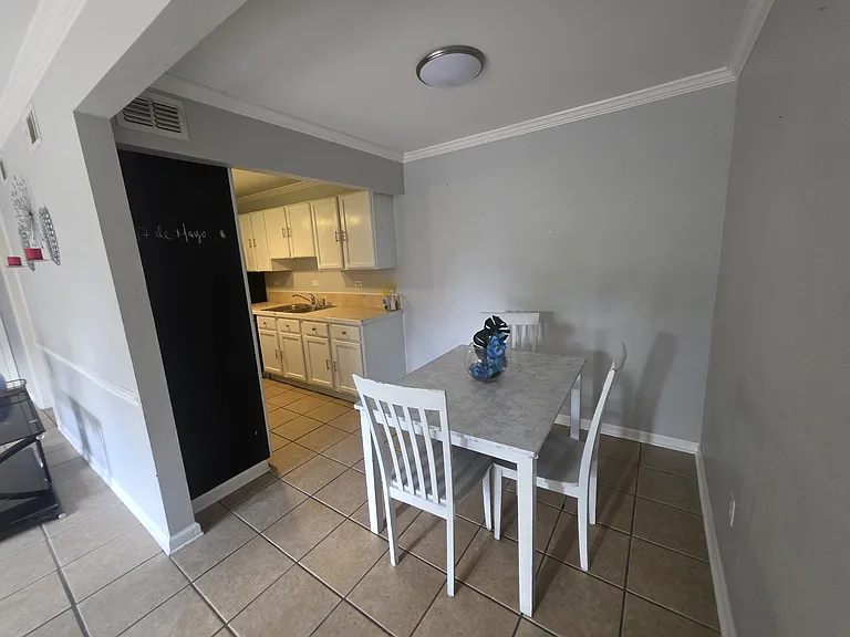 200 Lodge Dr #802 — Photo 3