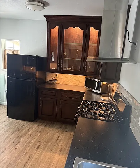 4812 Oakland St #2 — Photo 9