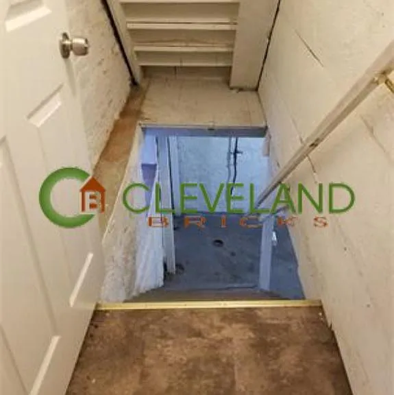4437 Lorain Ave #DOWN — Photo 15