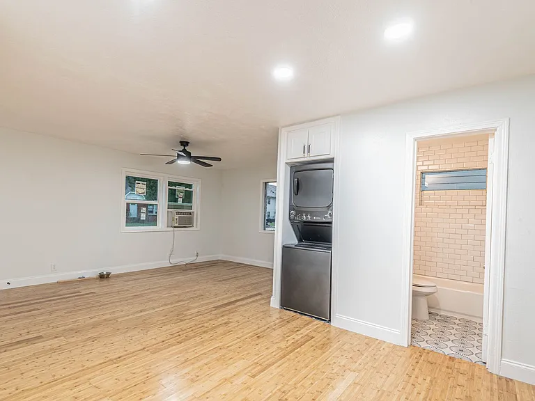 2303 Rosewood St #1 — Photo 8