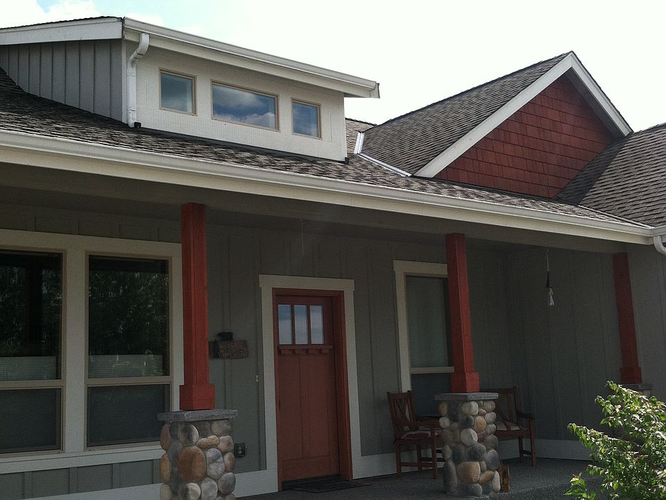 2nd image of 148 S Sergeant St