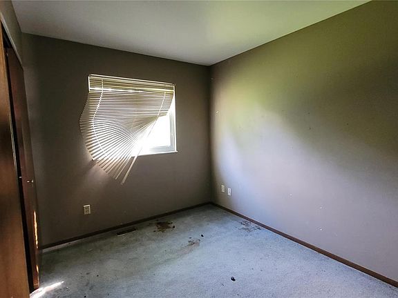 5th image of 1657 Ventnor Pl