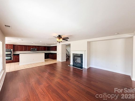 3rd image of 10016 Markus Dr