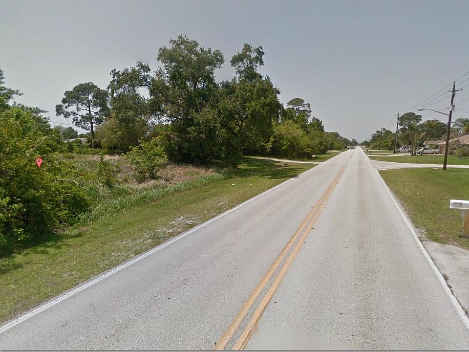 1st image of 1064 SE Floresta Drive