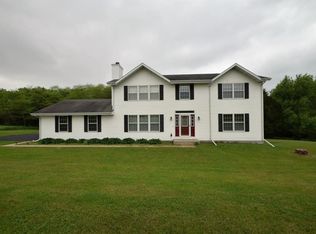 W4993 Dunbar Dr, Elkhorn, WI 53121