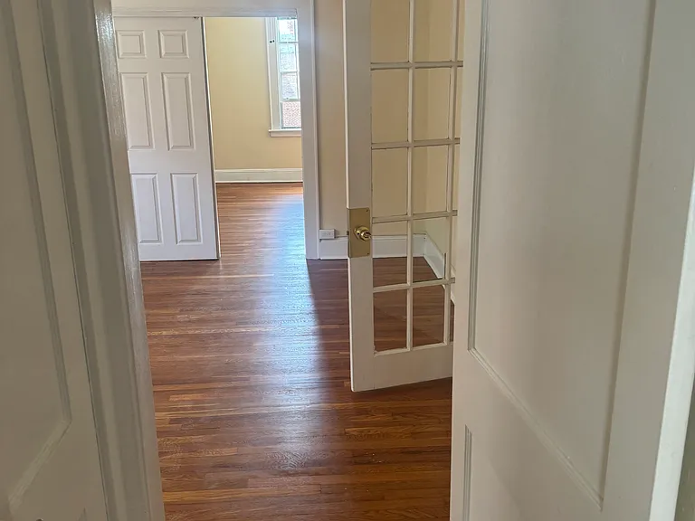 804 Farmington Ave #10N-3S — Photo 2