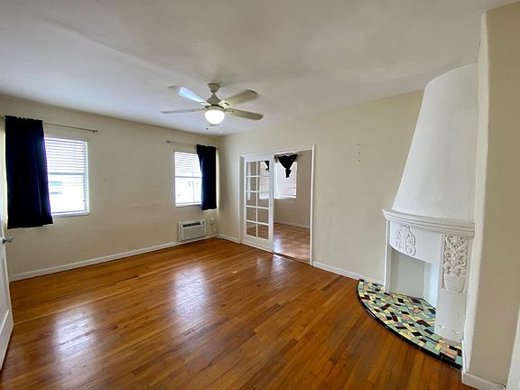 2nd image of 900 Jefferson Ave APT 16