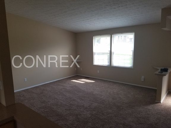 4th image of 2798 Saturn Dr
