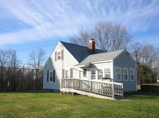 6 Putnam Rd, Sturbridge, MA 01566