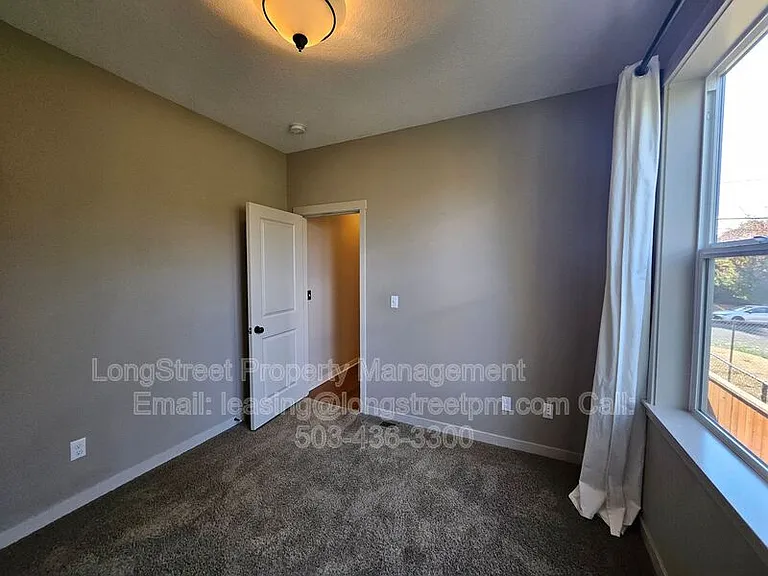 6458 NE 8th Ave — Photo 23