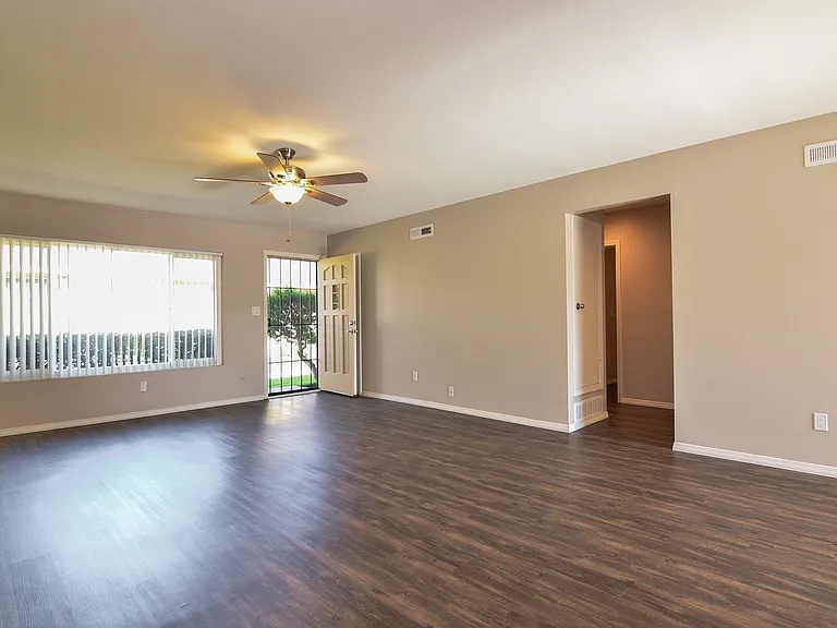 Greentree Fountain Apartments — Photo 79