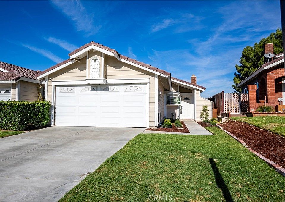 1st image of 8455 E Amberwood St