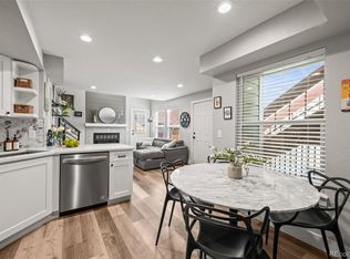 932 S Dearborn Way APT 11, Aurora, CO 80012