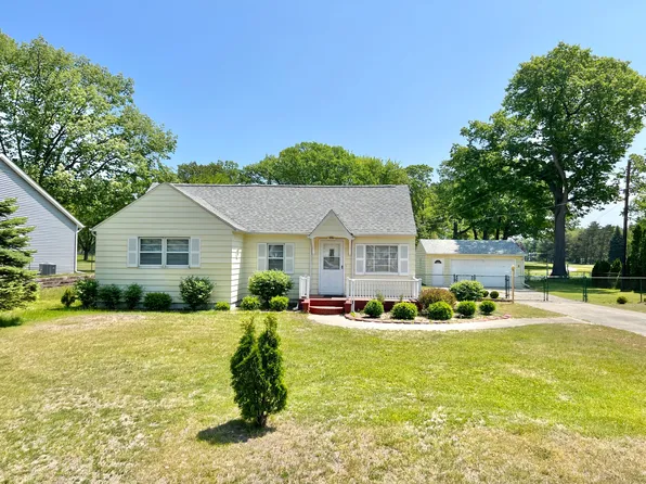 4028 Helen Ave, Fort Gratiot, MI 48059