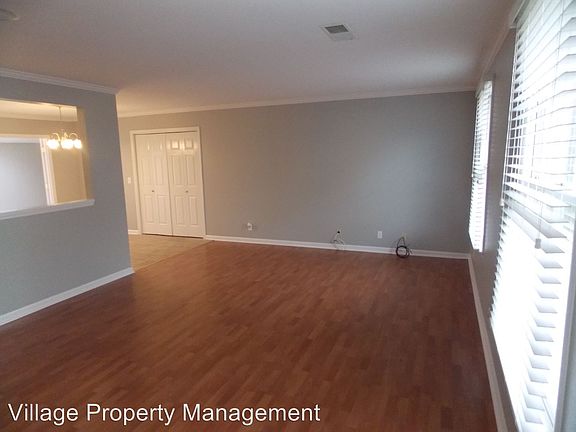 2nd image of 3105 Wellington Ave