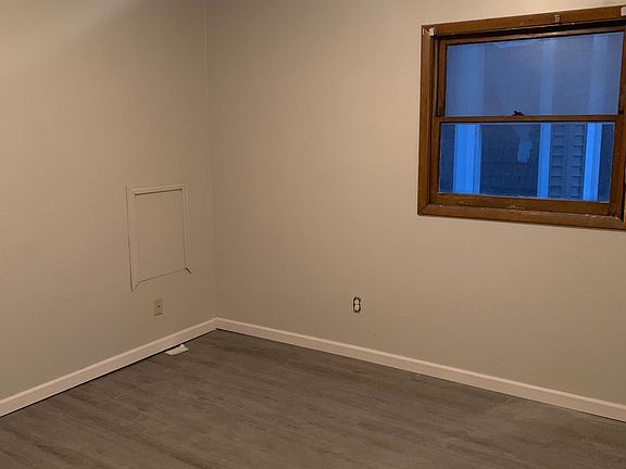 5th image of 389 Richmond Ave #1