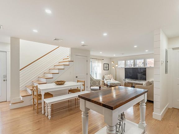 5th image of 6 King St APT 3