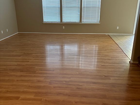 3rd image of 1231 Sunrise Dr