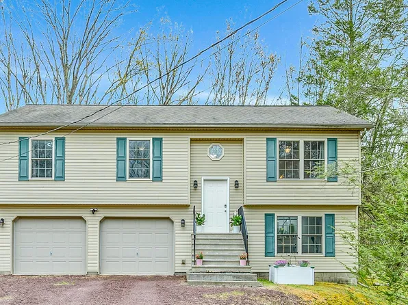 111 Lisa Lake Ct, Drums, PA 18222