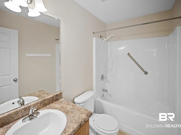 13097 Concord Dr E — Photo 17