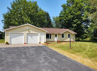 459 Lamson Rd, Baldwinsville, NY