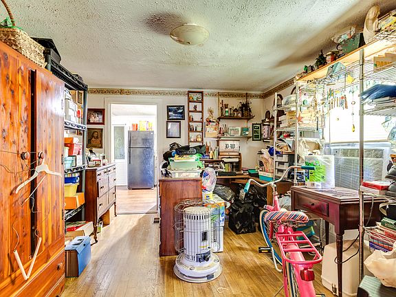 4th image of 3138 Vandeventer Ave