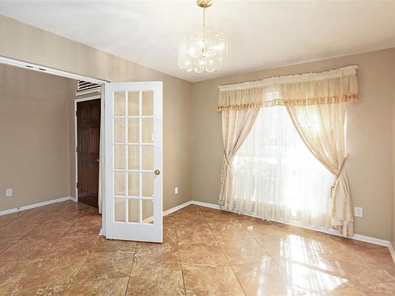 4th image of 16350 Mellow Oaks Ln
