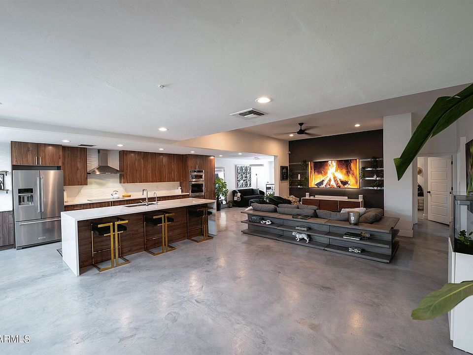 1st image of 8725 E Monterosa Ave