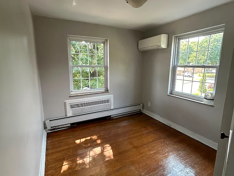 565 Kelso Rd — Photo 10