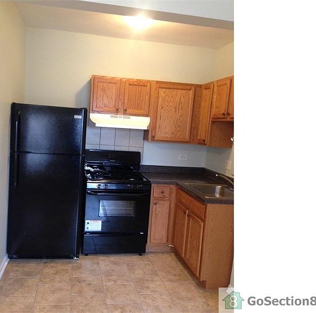 1st image of 7026 S Paxton Ave #2B