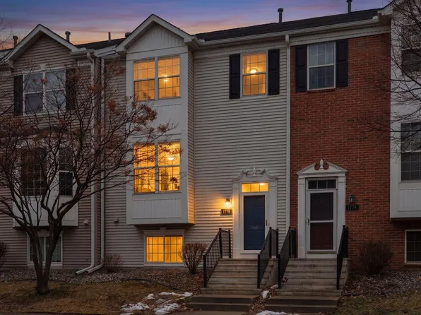 1776 Riverside Dr, Shakopee, MN 55379