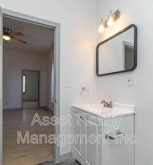 3043 E 5th Ave #1 — Photo 31